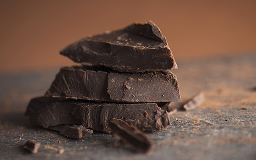 darl chocolate is a heart healthy food for seniors